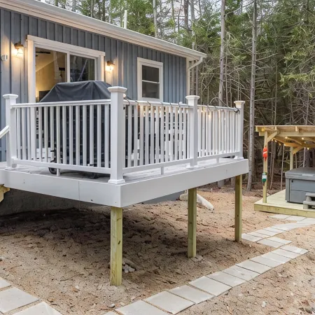 Cozy Acadia Hideaway with Hot Tub