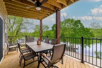 Brand New! Spectacular Lake Front Condo - Wi-Fi