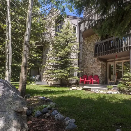 3Br Condo on 10 Mile Creek with Mountain & Creek Views.  Close to Main Street!