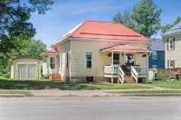 Cozy and charming. Your home away from home in the heart of Viroqua. - Wifi