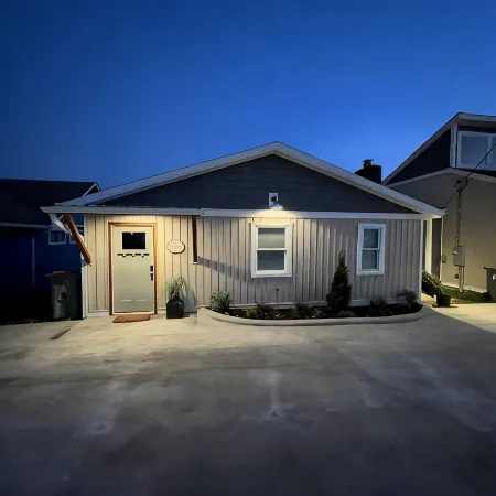 La Casita! Brand new cottage with boat parking overlooking Honey Creek Marina!!!