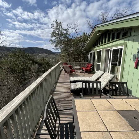 Experience Fall Colors @ Hilltop Cabin w/ Hot Tub, Big Sky Views & River Access!