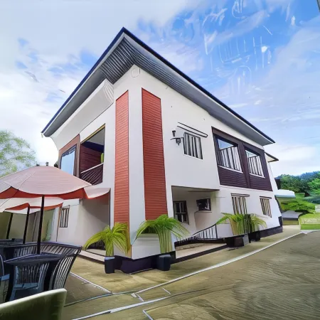 Jprime Traveller's Lodge