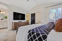 Stylish 3BR/2BA Home near Park - 2-نجوم