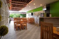 Homestay Pondok Minang - Homestays