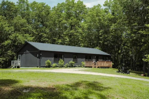 Buckingham Woods I Hocking Hills - 3-Star
