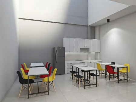 Ndalem Kraton Hotel Отели в г. Mojosari