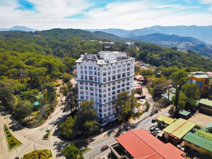 Lafaayette Luxury Suites Baguio