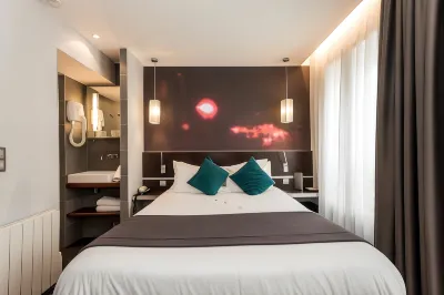 Hôtel Lumières Montmartre Paris Hotellit kohteessa 18. arrondissementti