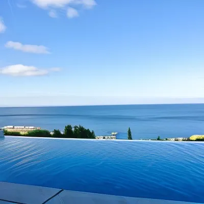 Residence William French Hotels near Harbour Bay Mall