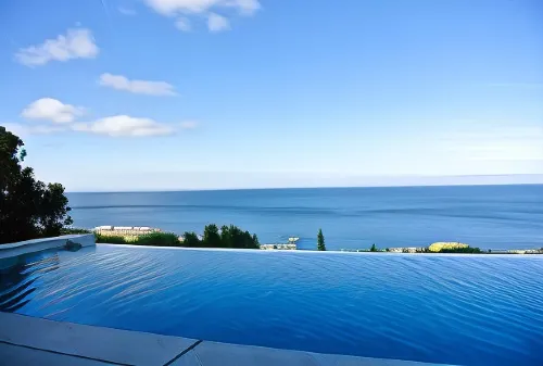 Residence William French - Infinity Pools