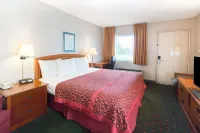 Days Inn by Wyndham Richmond - 2-Star