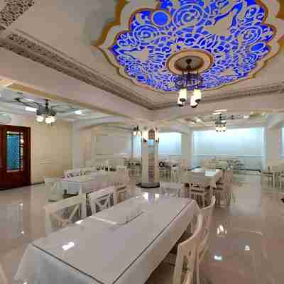 Shahristan Plaza Dining/Meeting Rooms