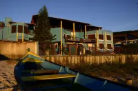 Residencial Vila do Sol, Apartamentos Com pé na Areia فنادق في بومبينهاس