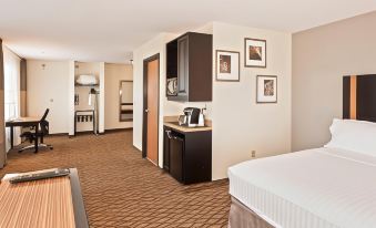 Holiday Inn Express & Suites Chanhassen