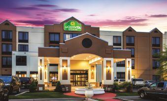 La Quinta Inn & Suites by Wyndham Newark - Elkton