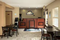 Days Inn by Wyndham Fairmont - Pet friendly
