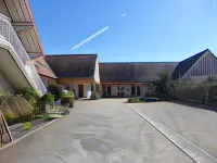 Logis Hotel le Nuage Hotels in Gien