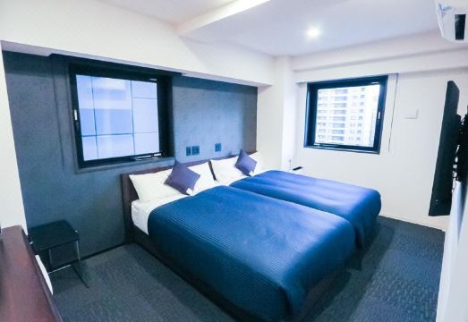 3. 호텔 라이브맥스..