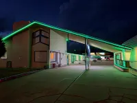Crown Inn Hotels in Raton