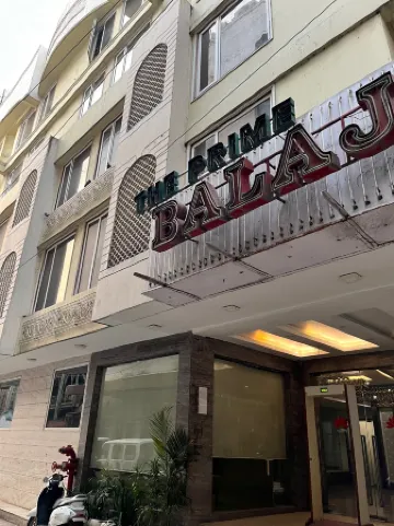 The Prime Balaji Deluxe at New Delhi Railway Station - Free Airport Pickup