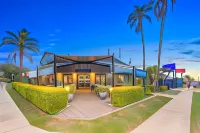 Sugar Country Motor Inn Hotel di Bundaberg Central