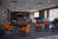 La Quinta Inn & Suites by Wyndham Louisville NE/Old Henry Rd Hotel di La Grange