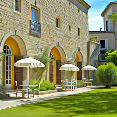 Château d'Arpaillargues Hotel Exterior
