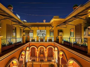 Hotel Casa Del Poeta
