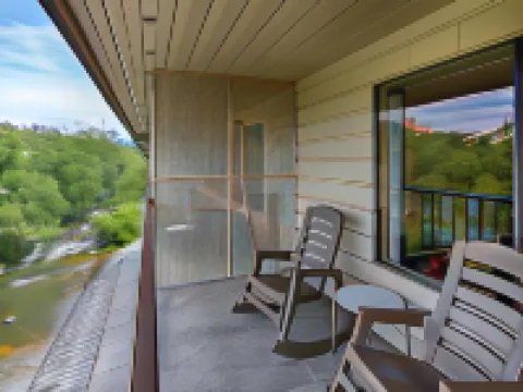 ครีกสโตนอินน์ โรงแรมในพีเจียนฟอร์จ