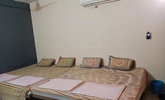 holkar seva sadan