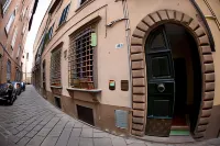 La Colonna (Historic Centre)