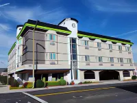 The Atrium Hotel - SFO Airport Free! - Shuttle Bus - Parking - Wifi - parking