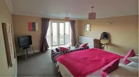 Patricks Boathouse Hotels in 