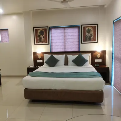 Masara Biznotel Hotels near Ambika Mangal Karyalay, Shiroli