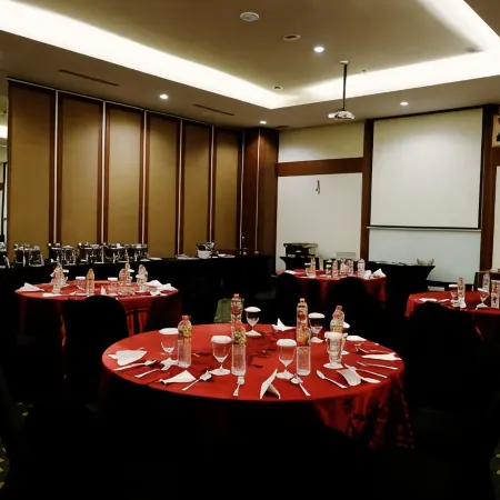 The New Atrium Hotel Yogyakarta
