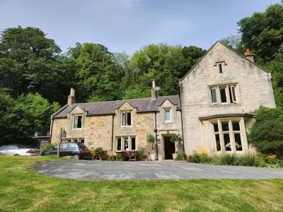 Mulgrave Country Cottage Hotels near Whitby Abbey