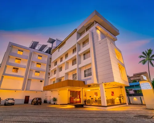 Hotel Seven Lights Hotels near CUSAT