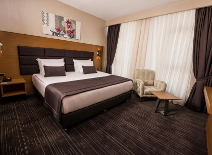 New Garden Hotel
