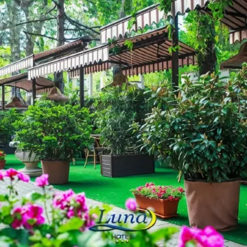 Luna Hotel