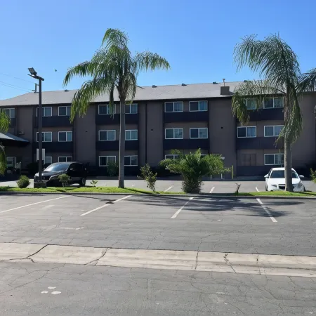 Studio 6 Suites Delano, CA