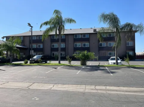 Studio 6 Suites Delano, CA