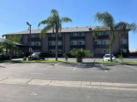 Studio 6 Suites Delano, CA