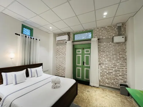 Ceylon Kingsmen Garden Hotel - Katunayake Hotels in Miriswatte