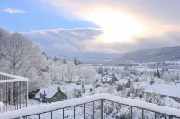 Knockendarroch Hotel - Mountain view