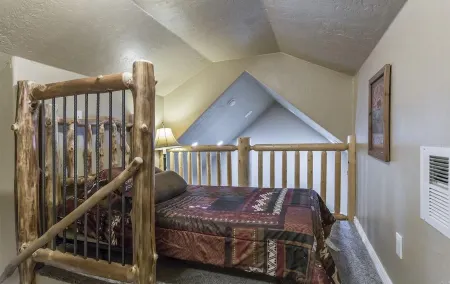 The Bryce at Serenity Hills Отели в г. Глендейл