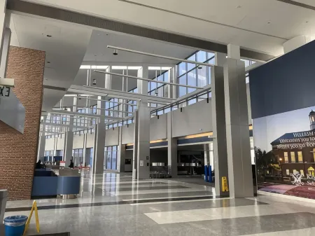 Motel 6 Newport News, VA - Fort Eustis Отели рядом с достопримечательностью «Riverwalk»