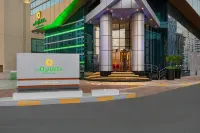La Quinta by Wyndham Abu Dhabi Al Wahda Hotel in zona Mohammed Bin Zayed Stadium