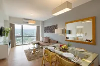 Quest Serviced Residences Hotels near University of Cebu - M.E.T.C.