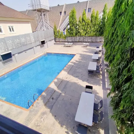 Beckett Suites